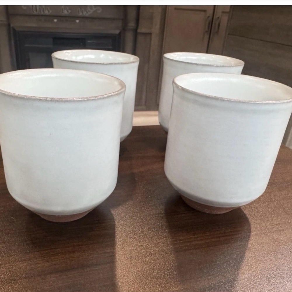 Dolce Mordern Mugs